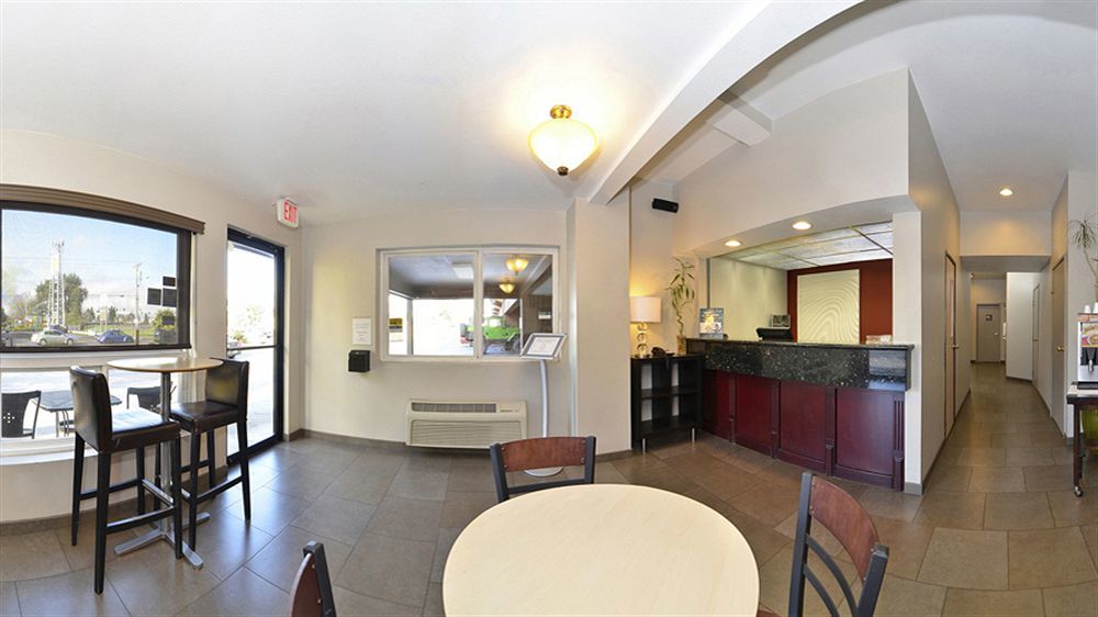 Clackamas Inn And Suites Kültér fotó