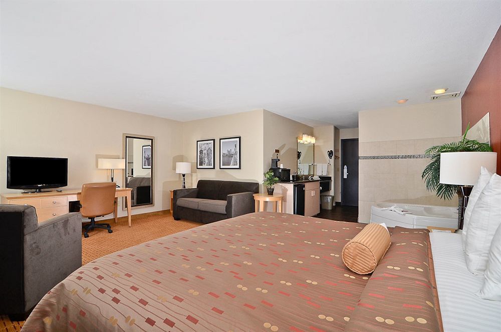 Clackamas Inn And Suites Kültér fotó