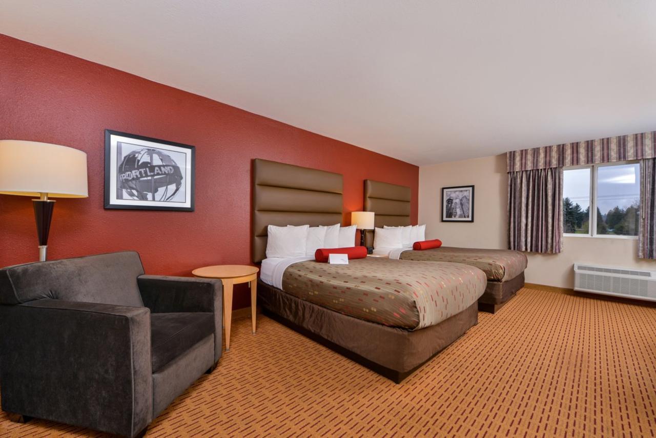 Clackamas Inn And Suites Kültér fotó